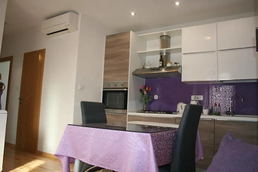 Apartment Lavanda Split 0*,